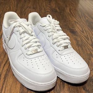 Used like new Mens Nike Air Force 1